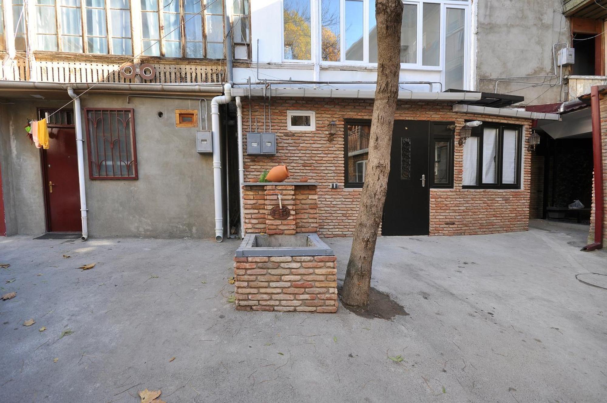 Suzi Apartments Tiflis Exterior foto